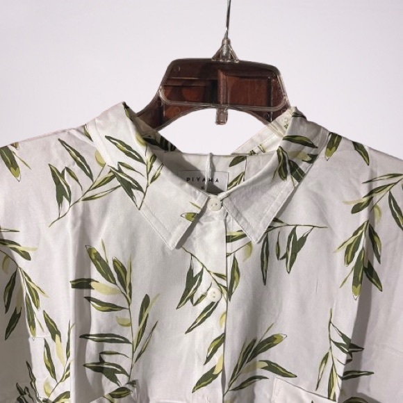 Piyama Leaf Pattern Women's Luxury Pajama Set
Back in stock! - Picture 8 of 8